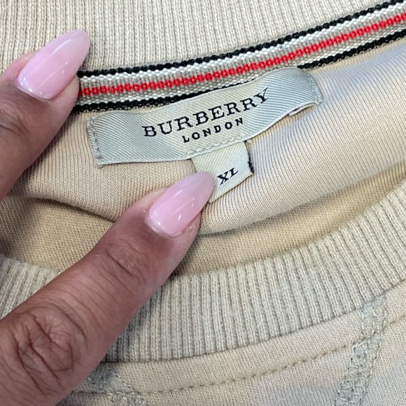 Burberry London Pullover Sweater - Picture 2 of 3
